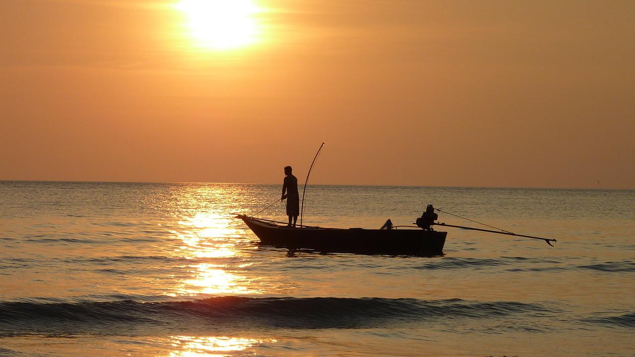 fishing-sea-sunset-209112